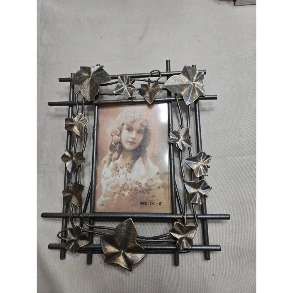 Vintage Style Bronze Metal Ivy Leaf Lattice Picture Frame 3.5x5 Tabletop Decor